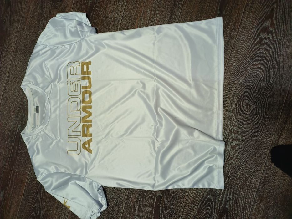 Новая футболка размер 54