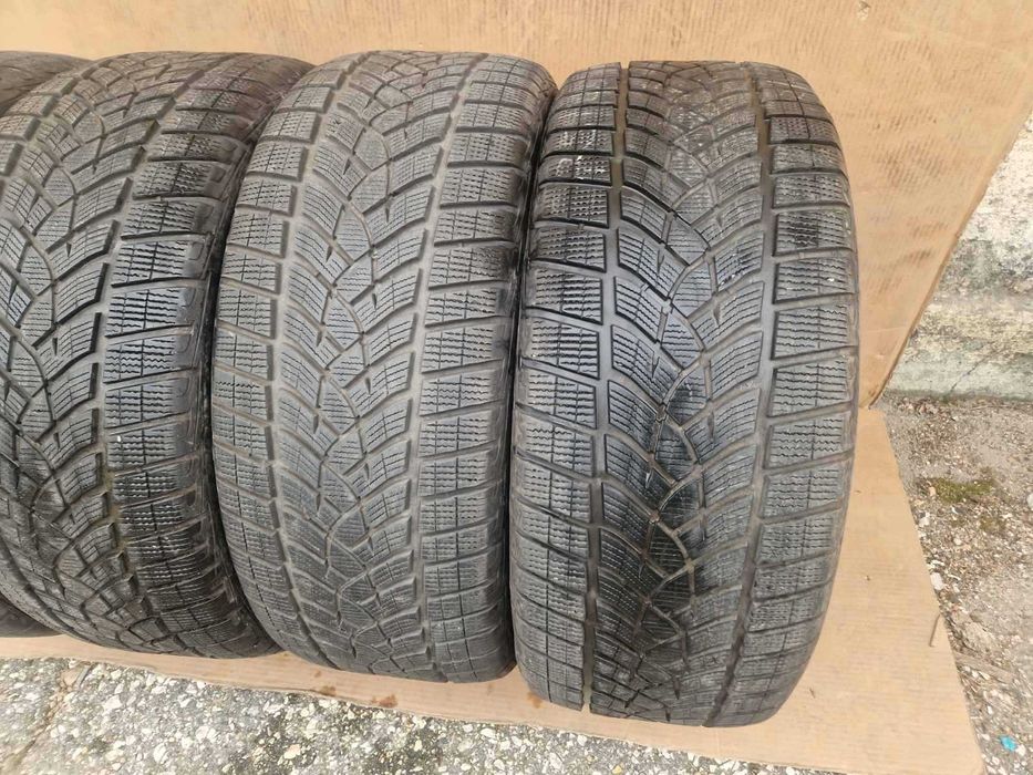 4 Goodyear R21 275/45
Зимни гуми 
DOT3521