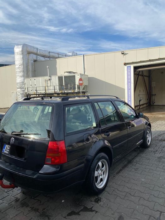 Golf 4 din 2000 1.6 benzina in stare buna masina se vinde cu fiscal.