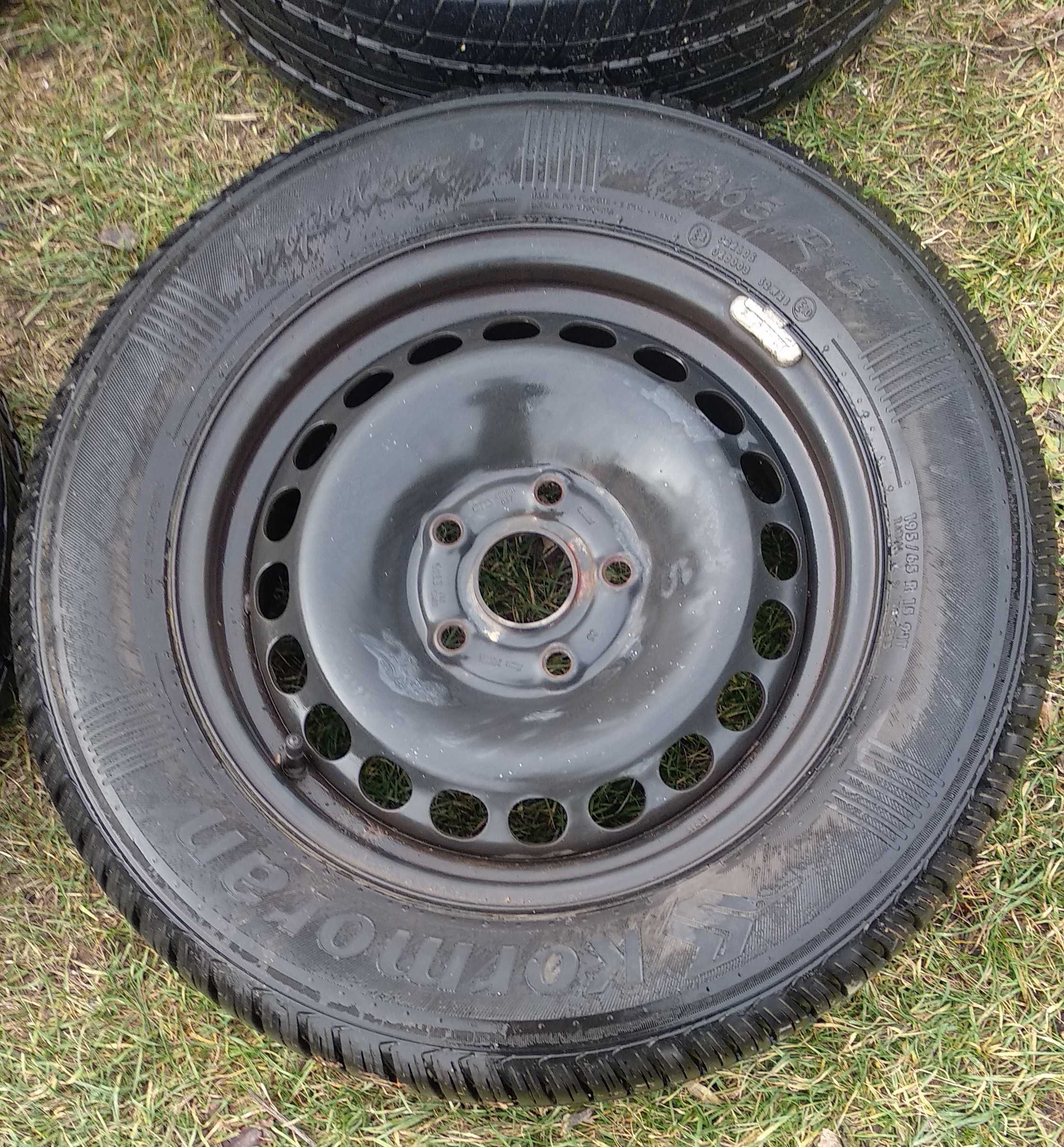 4 гуми 195/65 R15 със джанти за VW