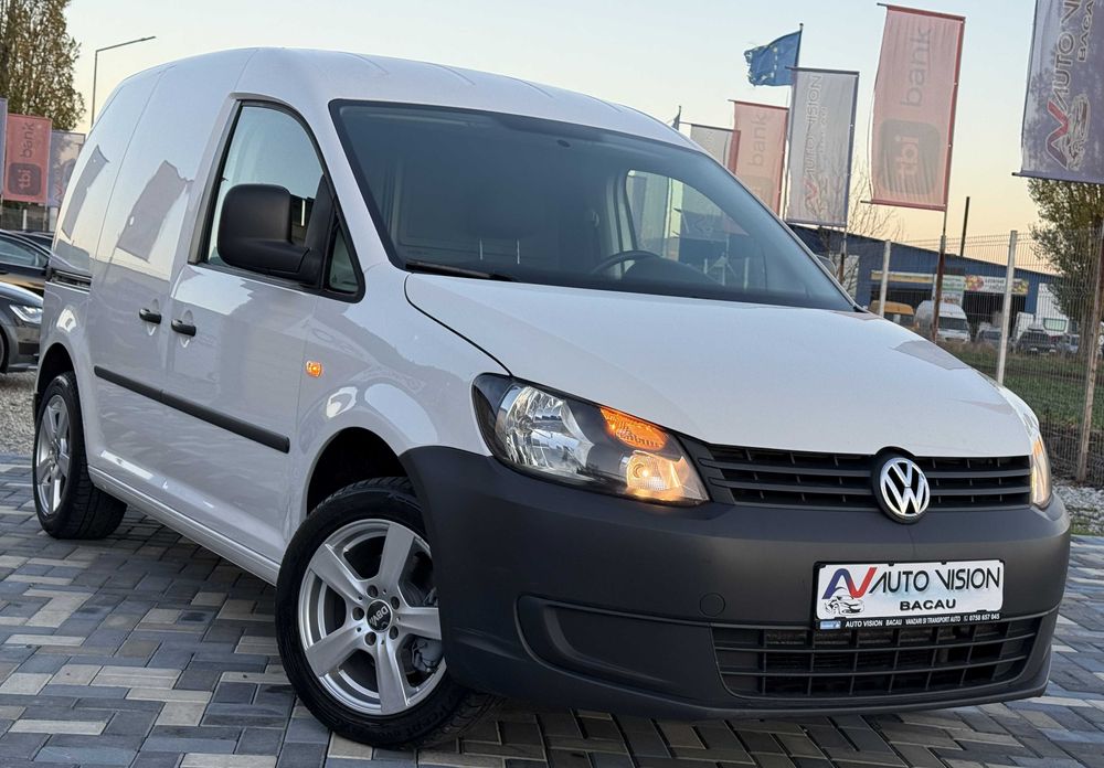 *RATE*Volkswagen Caddy 1.6TDi 102Cp 06/2014 AC Autoutilitara Germania!