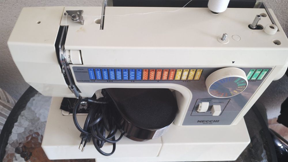 Шевна машина NECCHI 559