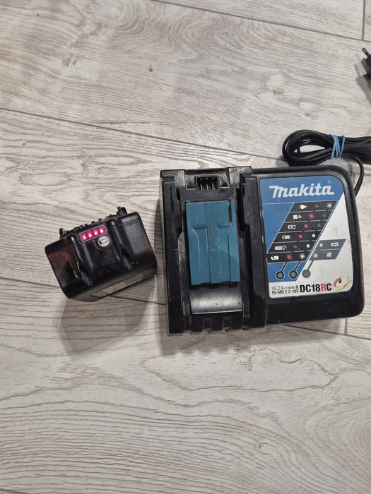 Incarcator makita 18v + baterie 18v 5ah