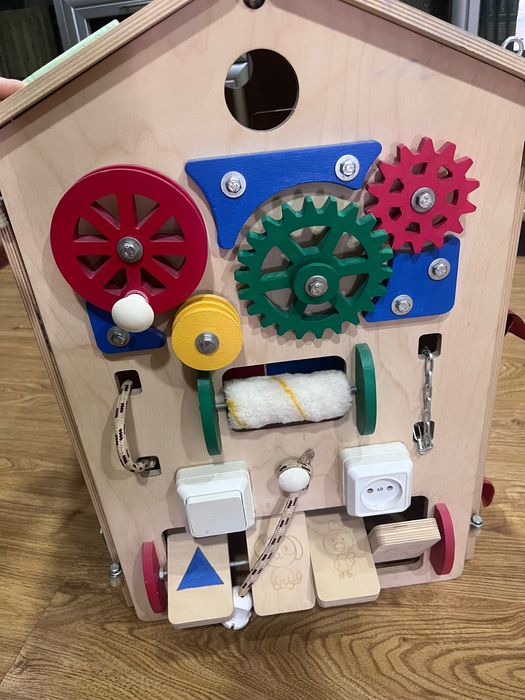 Бизикуб домик монтессори