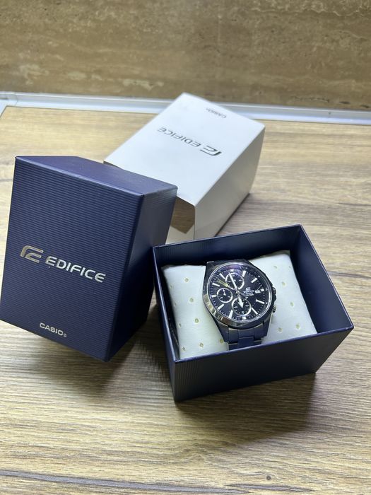 Часовник Casio Edifice