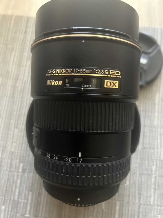 Професионален обектив Nikor 17-55 mm 1:2,8G