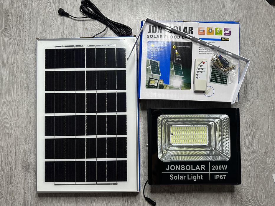 Proiector Solar 'Jon Solar 200W, Lampa Incarcare Solara + Panou Solar
