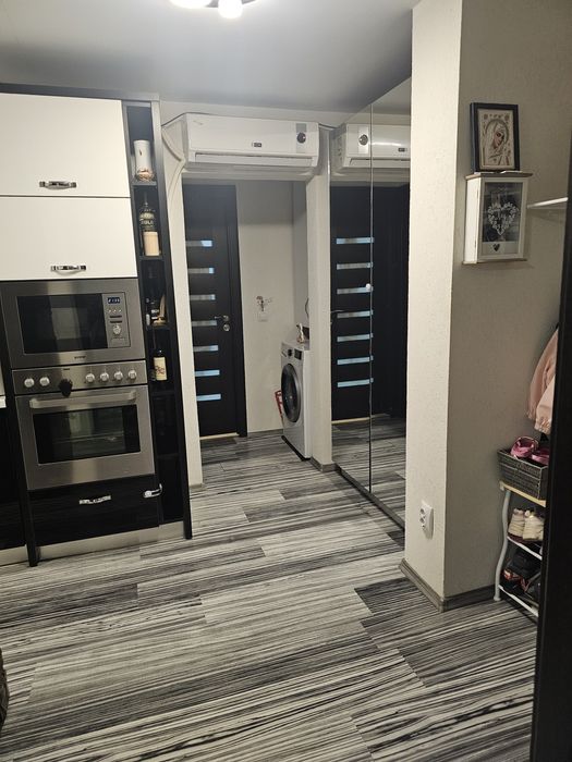 Vand apartament 2 camere