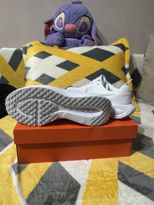 Nike Reaction 8 Eur41 unisex