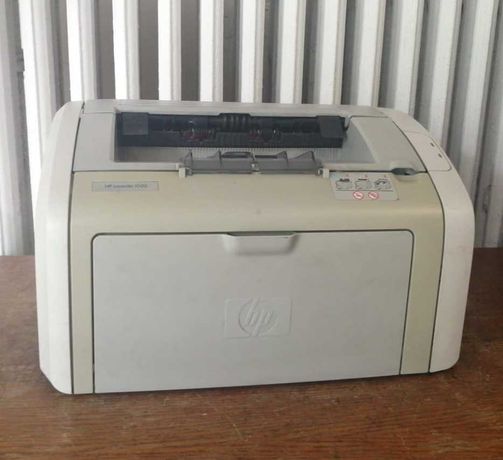 Imprimanta HP Laserjet 1020 cu cartus NOU sigilat Q2612A