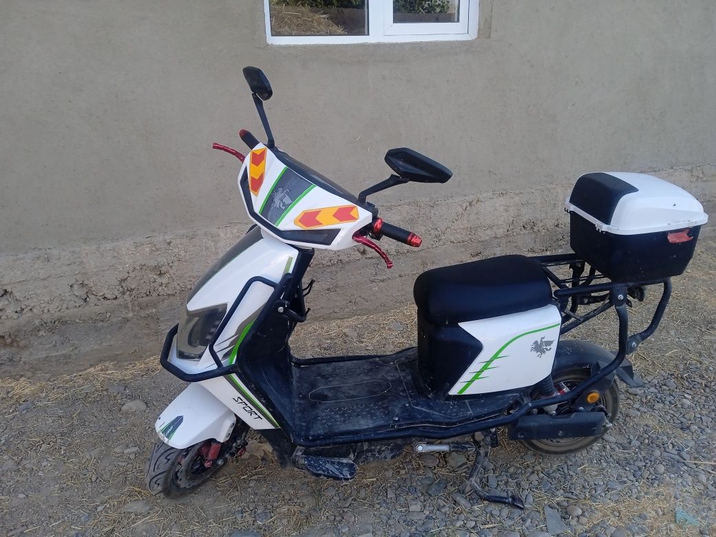 Skuter tez va arzon sotiladi
