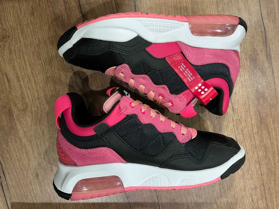 ОРИГИНАЛНИ *** Nike AIr Jordan MA2  'Black Pinksicle'