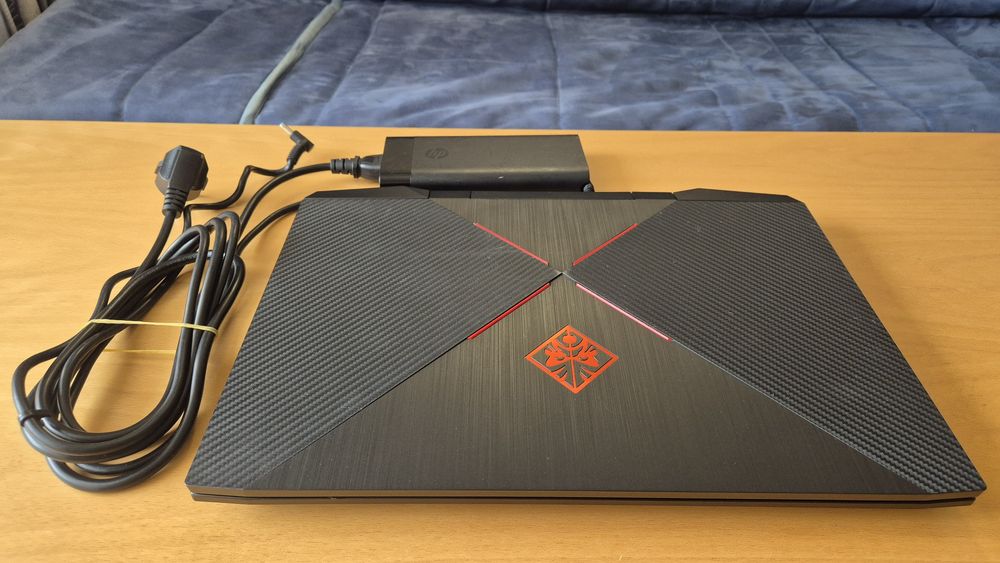 Gaming laptop HP OMEN 15-dc1044na