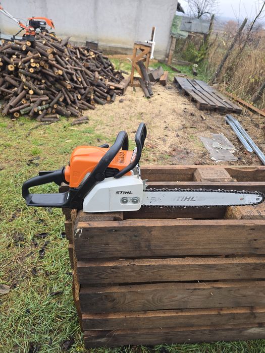 Vând drujba Stihl aproape noua