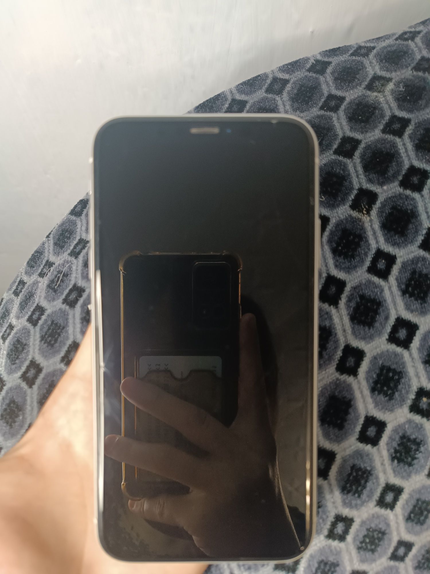 iPhone XR 85 000