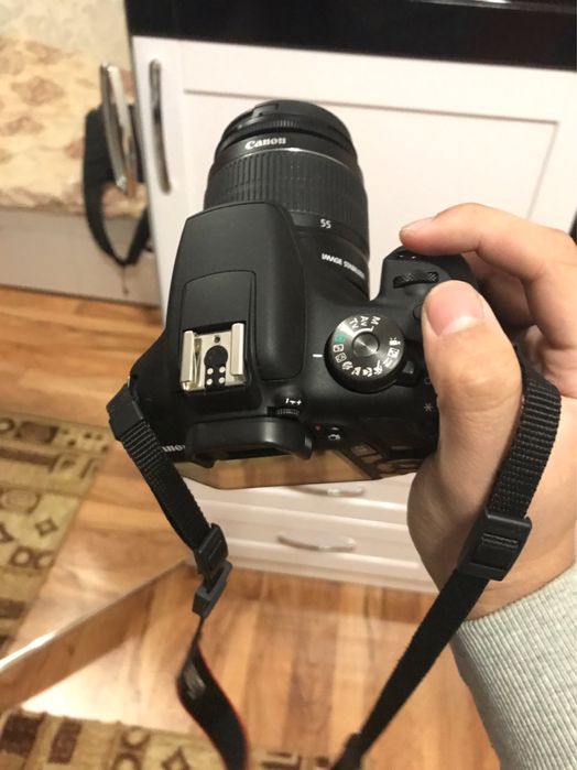 Canon 2000d + объектив 75-300мм