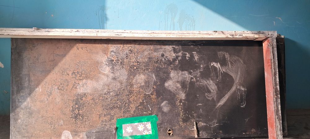 Темир ешик сотилади