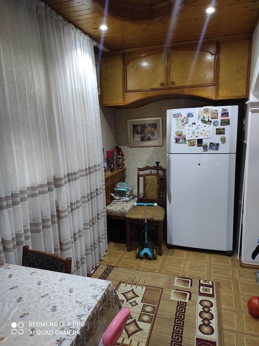Продаётся 3 комнатная квартира Чиланзар 8