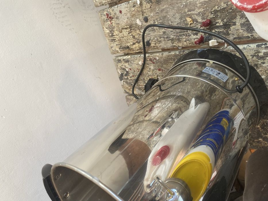 Vand kit de facut lumnarai parfumte cu ceara