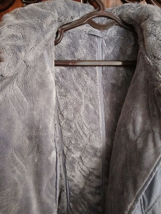 Женская куртка утеплённая