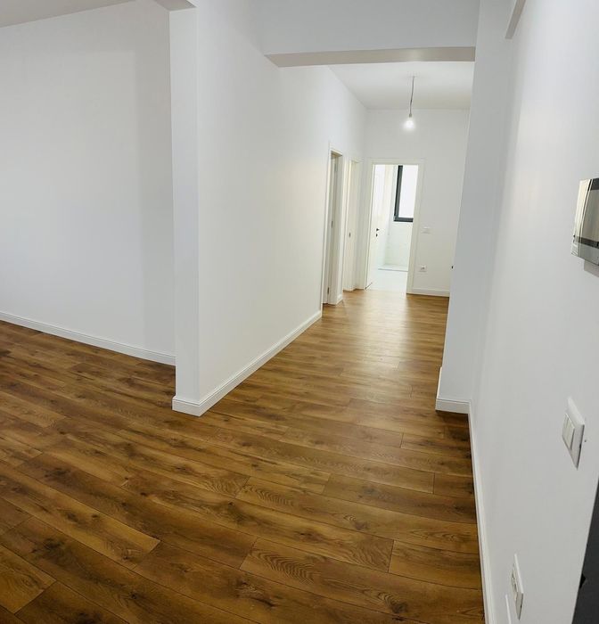 Vand apartament 3 camere NeoTower  Burdujeni, langa pizzeria For You
