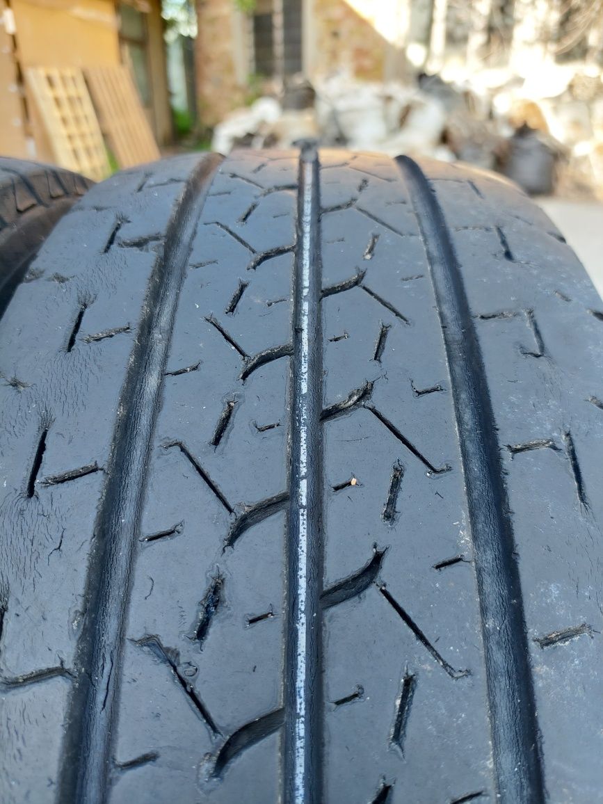 Летни гуми за бус -  Bridgestone - 225/70/15 C