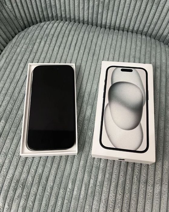 Iphone 15 nou desigilat în cutie originala