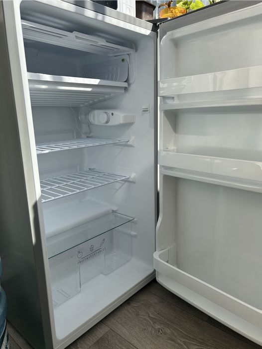 Хладилник Arielli