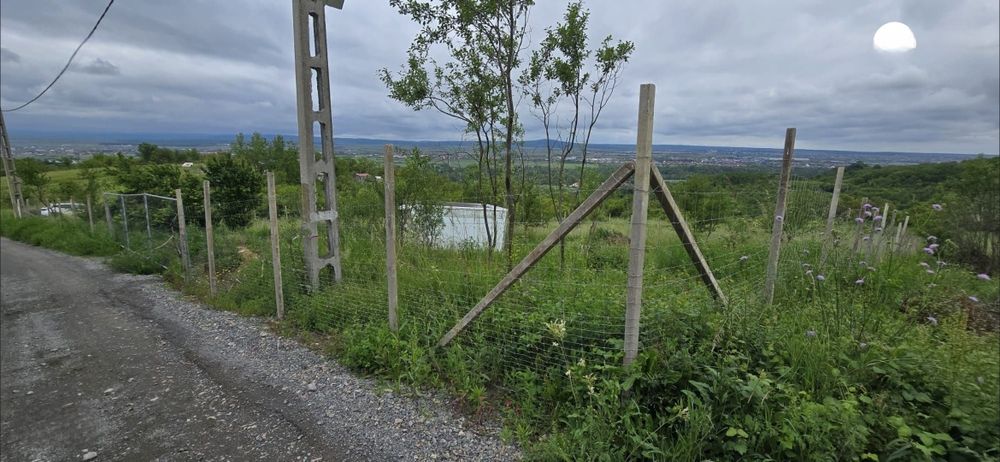 Vand Teren Oradea zona Podgoria pentru construit Cabana sau Anexa