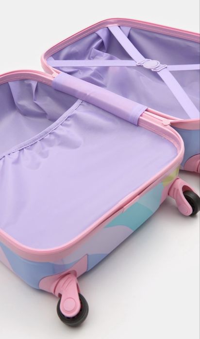 Нов Детски куфар с колелца Stitch и комплект органайзери Стич