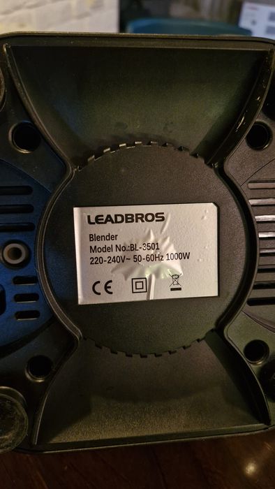 Блендер Leadbros