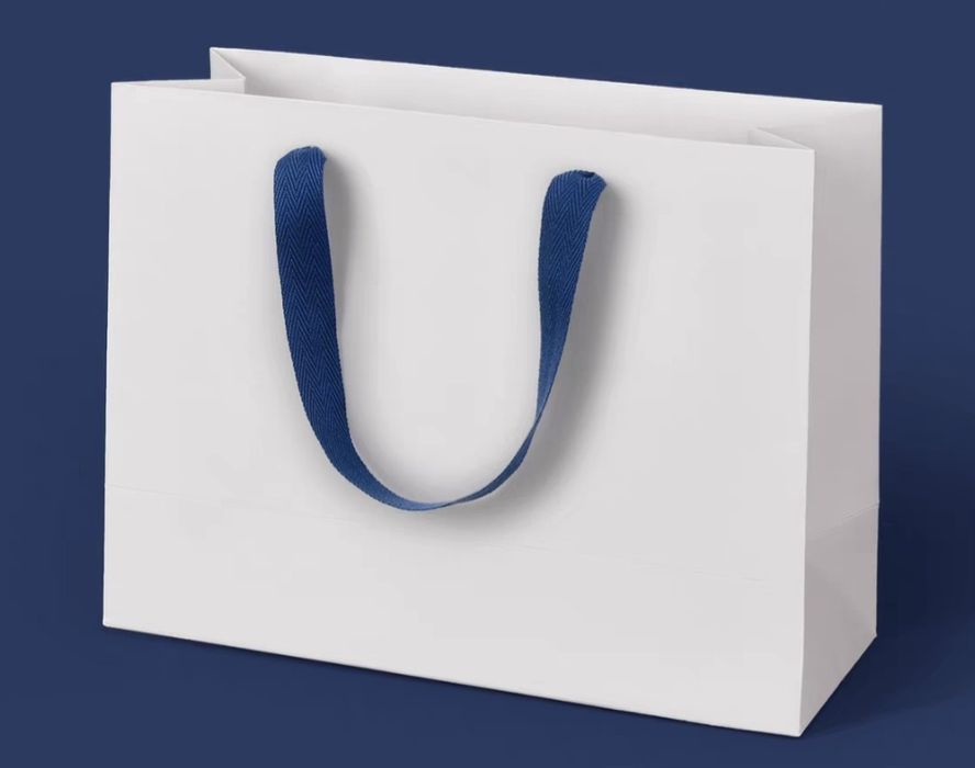 Пакет подарочный, белый картонный