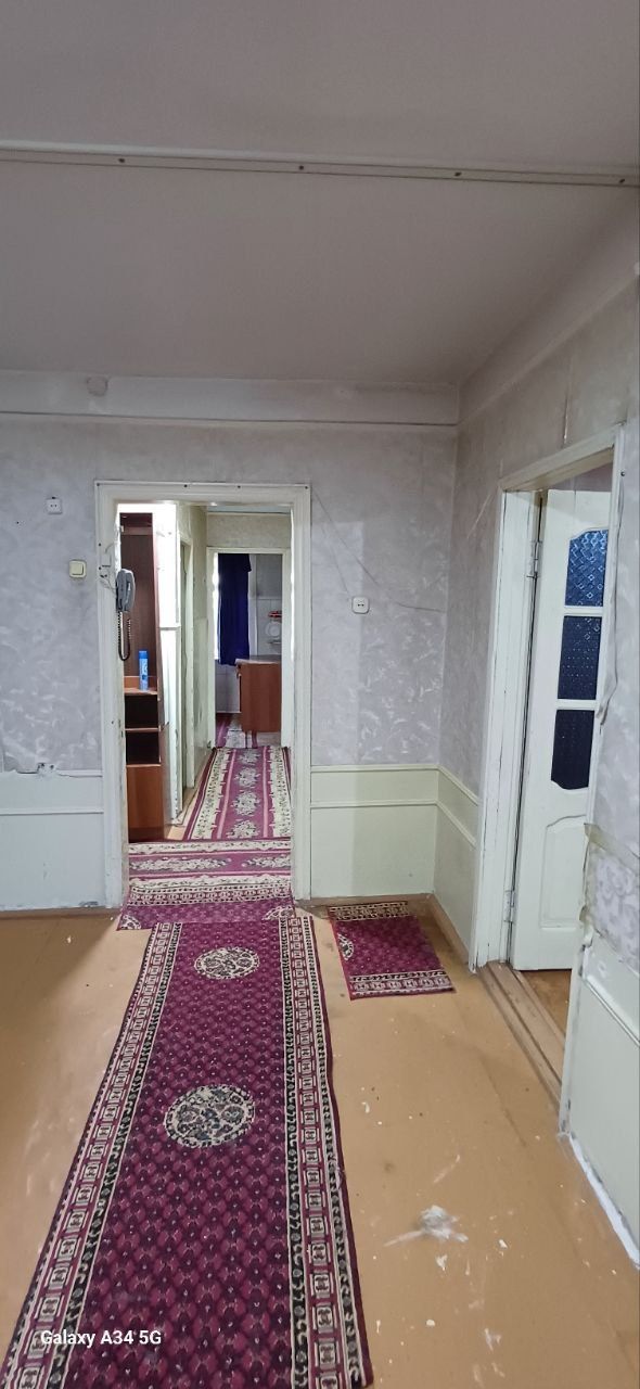3 хонали 2 этаж 4 этажли панельный  не угловая  сквозной 2 та балкон