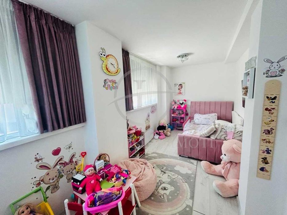 Реф. 849 Луксозно обзаведен многостаен / Казино Риц