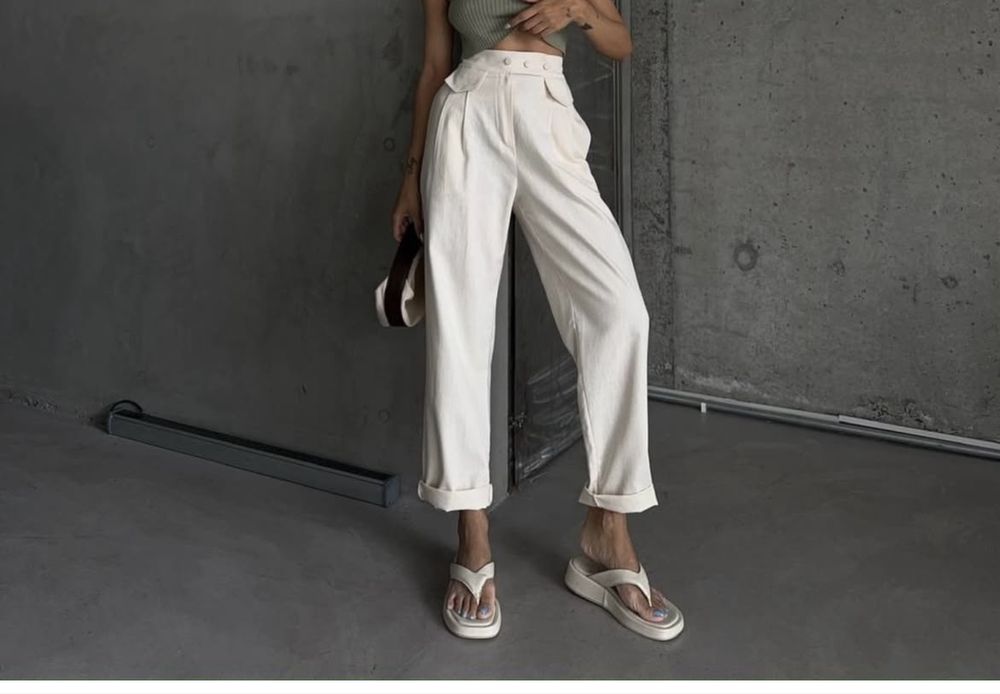 Чисто нов бежов панталон от мека материя