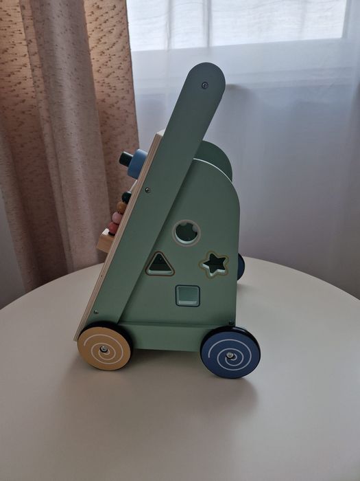 Antemergator din lemn