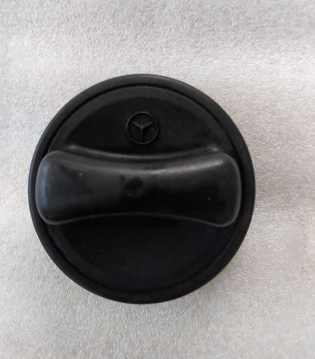 Щипки,емблема и др. за Мерцедес W124, Mercedes