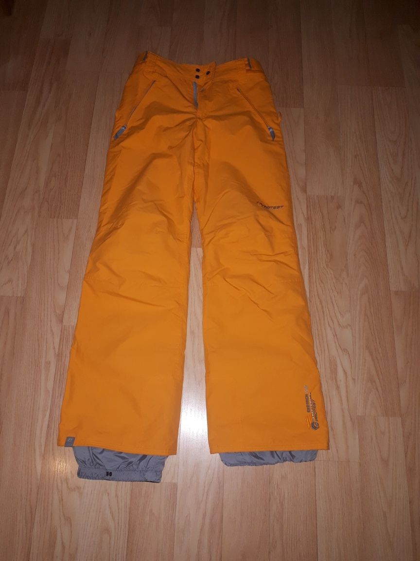 Pantaloni pentru ski
