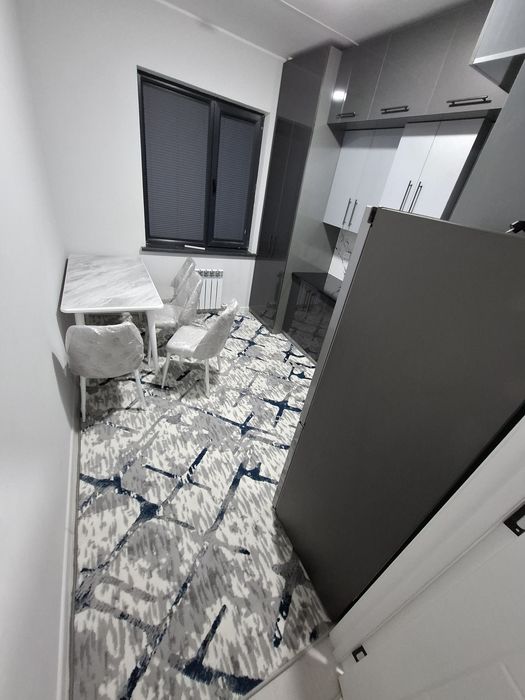 2 xonali, Tower upda 4 etaj