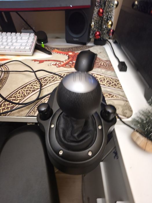 Volan Logitech G29 + pedale + schimbător (shifter)