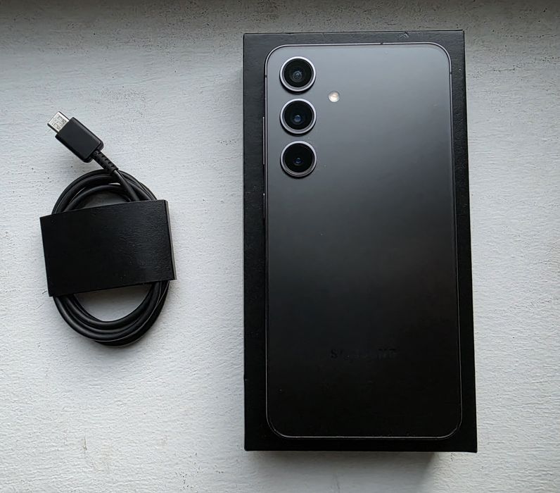 Samsung galaxy s24 8/256gb. Хороший телефон