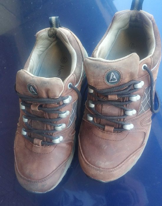 Обувки/маратонки/туризъм