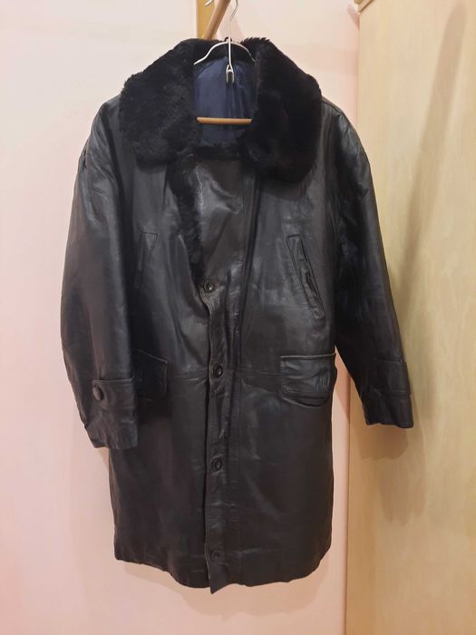 Продам кожаное пальто .