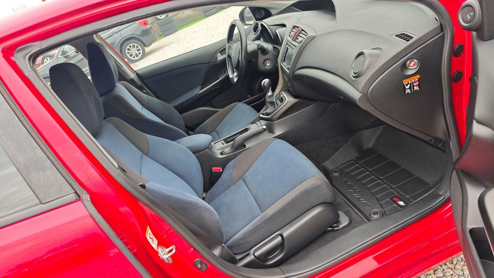 NAV/DVD/KAM/ШАМПИОН 05-2010г/Двигател на Годината Civic