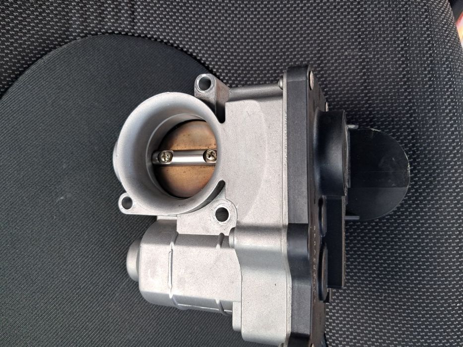 Дроселова клапа за Nissan Micra K12