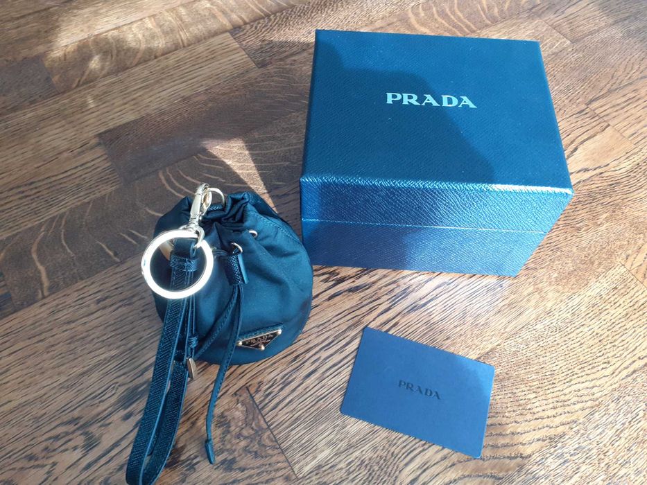 Аксесоари за чанти, 
Prada
Ключодържател Re-Edition 1978