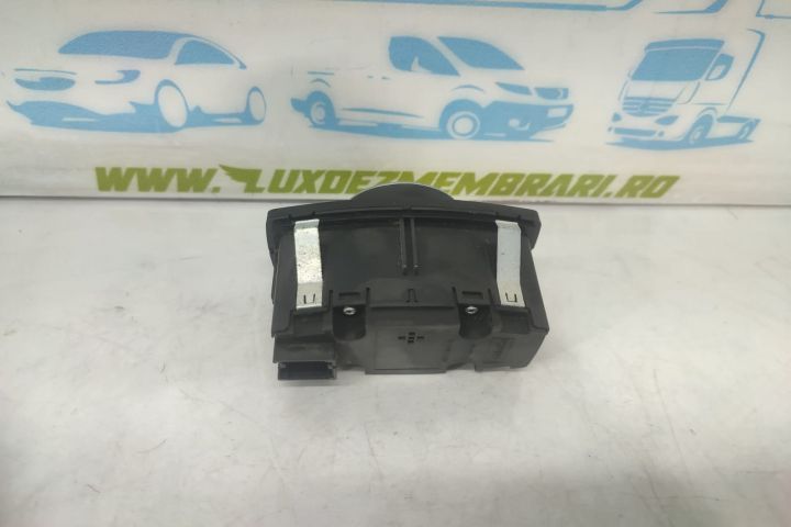 Bloc lumini 10093012 Ford Focus 3  [din 2011 pana  2015] seria