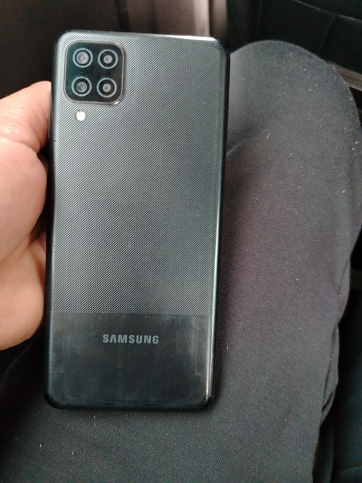 Samsung M 12 sotiladi
