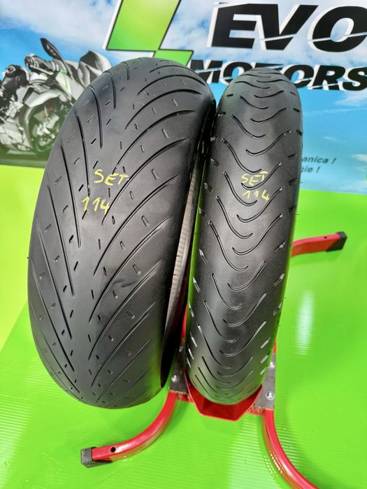 Set Anvelope Moto 120 70 17 si 180 55 17 Metzeler 2023 01se Set114