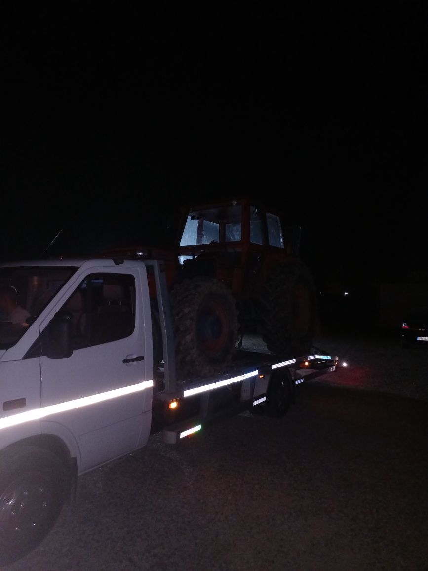 Tractari auto platforma transport auto asistenta rutiera preturi ok